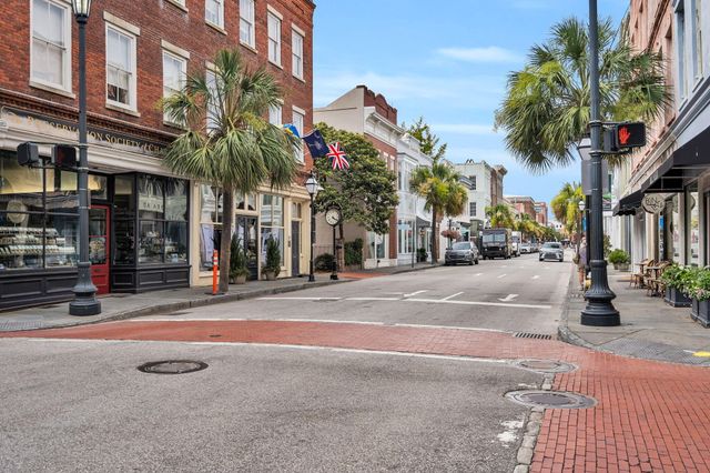 18 Bennett Street, Charleston, SC 29401