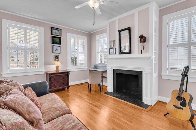 18 Bennett Street, Charleston, SC 29401