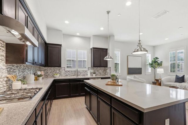 83 Paterson Place, Santa Clara, CA 95050