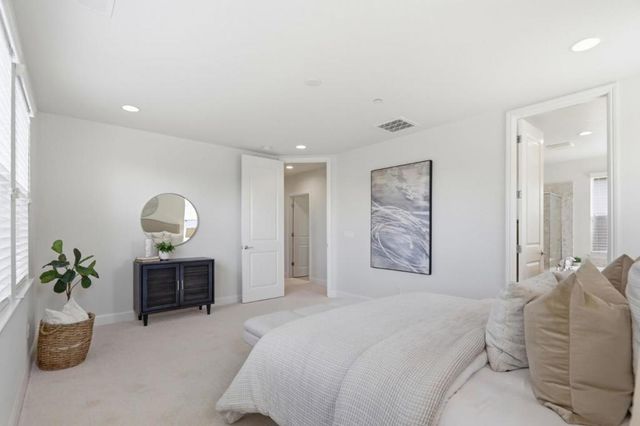 83 Paterson Place, Santa Clara, CA 95050