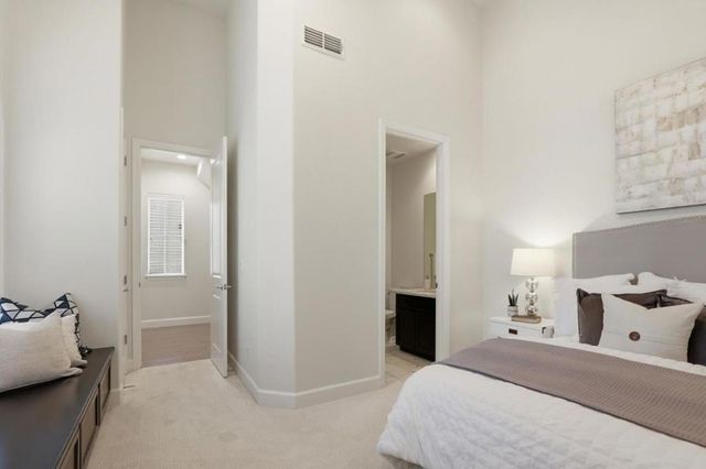 83 Paterson Place, Santa Clara, CA 95050