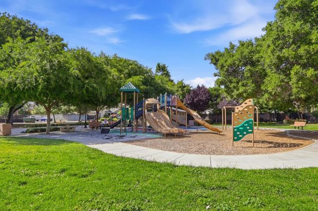 83 Paterson Place, Santa Clara, CA 95050