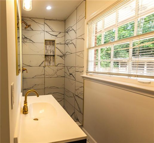 1392 Lively Ridge Road NE, Atlanta, GA 30329