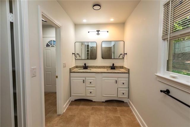 1392 Lively Ridge Road NE, Atlanta, GA 30329