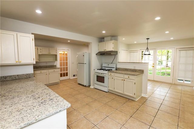 1392 Lively Ridge Road NE, Atlanta, GA 30329