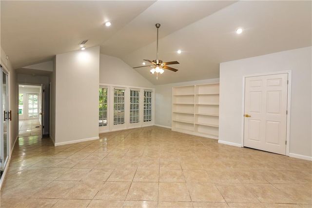 1392 Lively Ridge Road NE, Atlanta, GA 30329