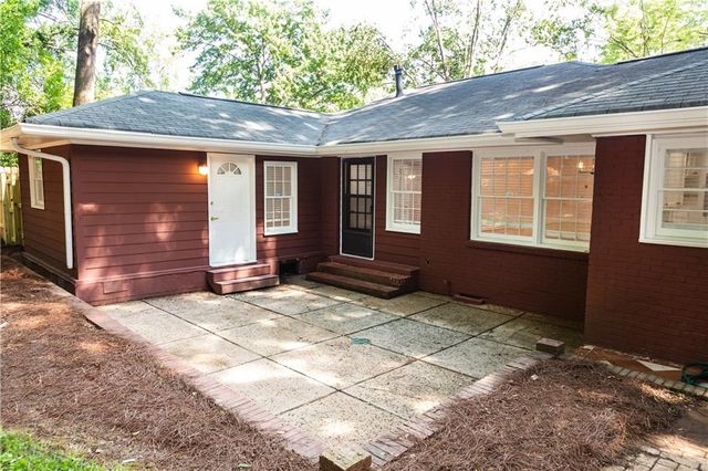 1392 Lively Ridge Road NE, Atlanta, GA 30329