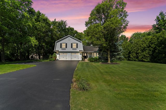 13220 Silver Fox Drive, Lemont, IL 60439