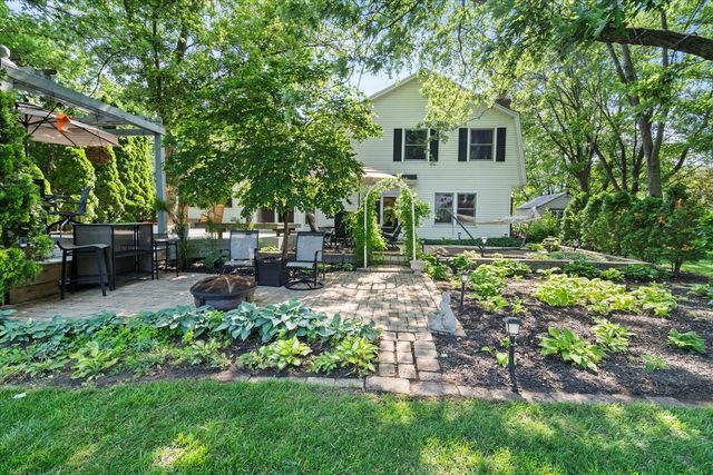 13220 Silver Fox Drive, Lemont, IL 60439