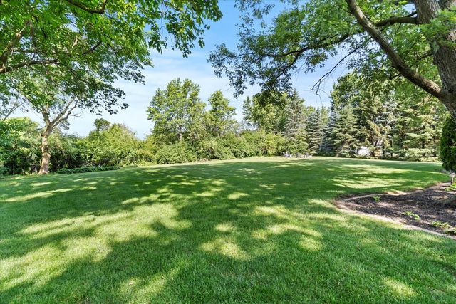 13220 Silver Fox Drive, Lemont, IL 60439