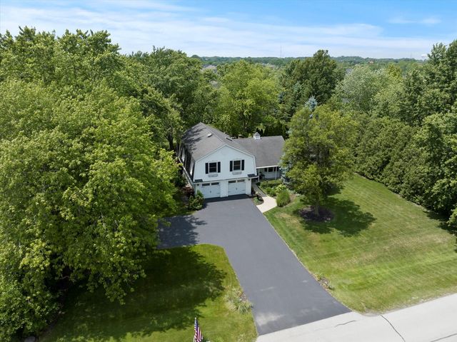 13220 Silver Fox Drive, Lemont, IL 60439