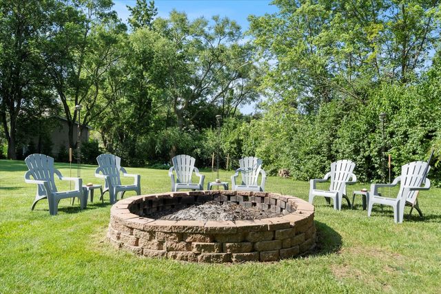 13220 Silver Fox Drive, Lemont, IL 60439