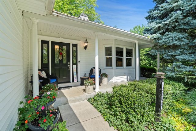 13220 Silver Fox Drive, Lemont, IL 60439