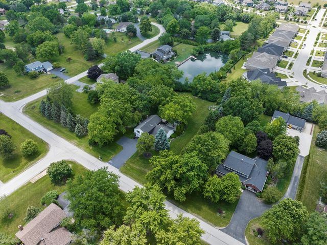 13220 Silver Fox Drive, Lemont, IL 60439