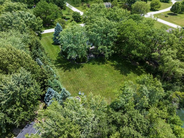 13220 Silver Fox Drive, Lemont, IL 60439