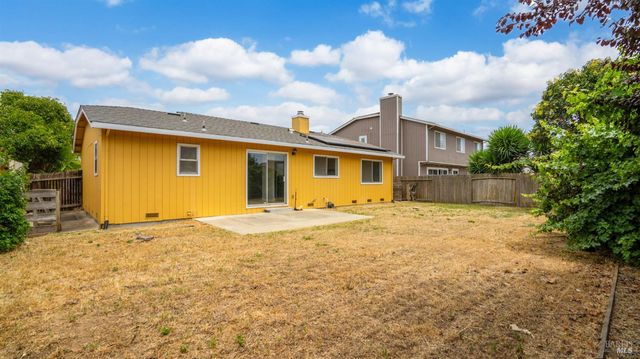 808 Osprey Way, Suisun City, CA 94585