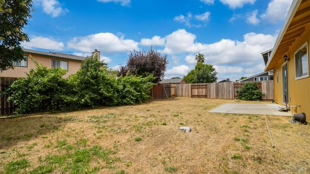 808 Osprey Way, Suisun City, CA 94585