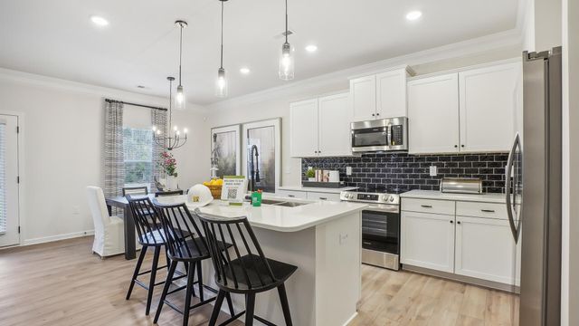 8215 Harbour Chase Lp, Ooltewah, TN 37363