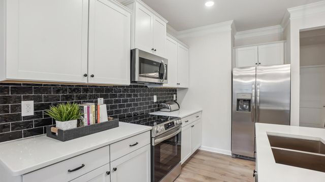 8215 Harbour Chase Lp, Ooltewah, TN 37363