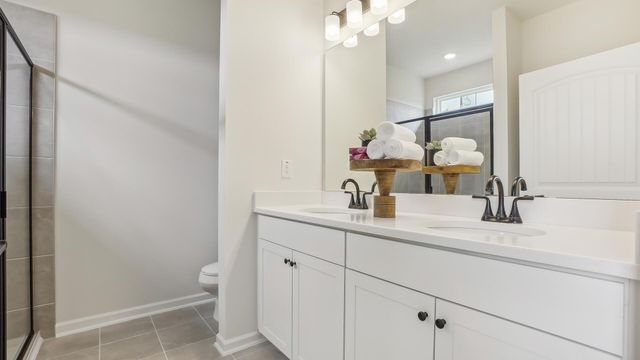 8215 Harbour Chase Lp, Ooltewah, TN 37363