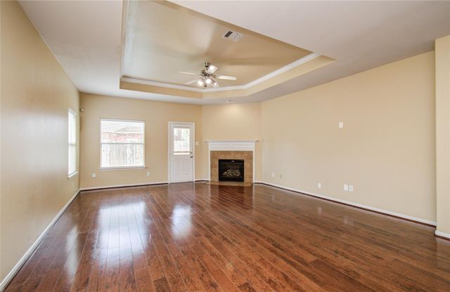 17607 Memorial Falls Drive, Tomball, TX 77375