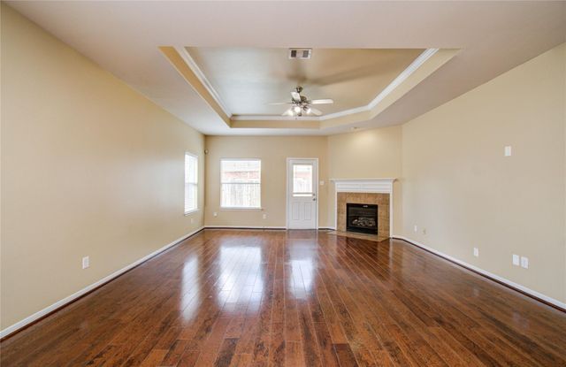 17607 Memorial Falls Drive, Tomball, TX 77375