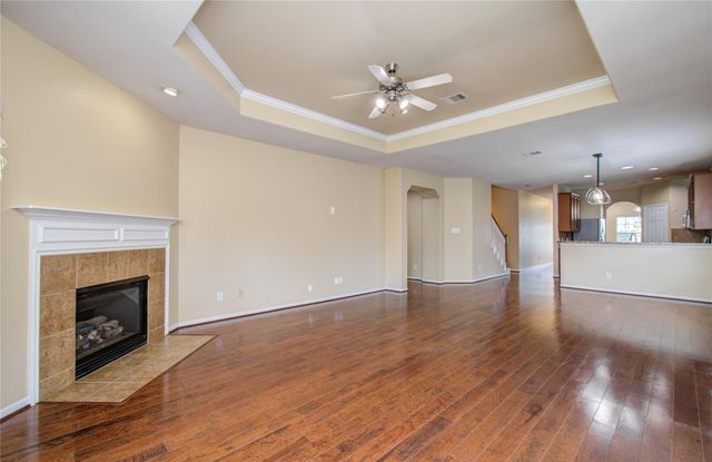 17607 Memorial Falls Drive, Tomball, TX 77375