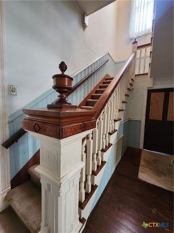 408 E Prairie Street, Cuero, TX 77954