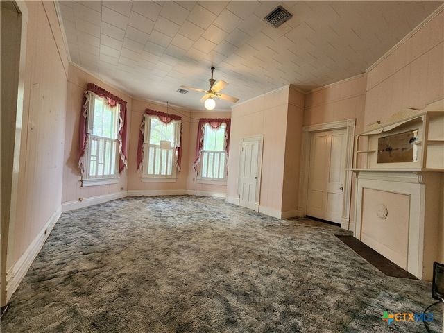 408 E Prairie Street, Cuero, TX 77954