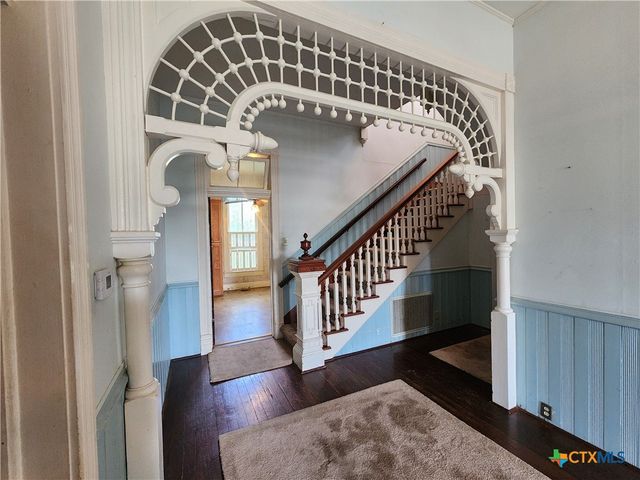 408 E Prairie Street, Cuero, TX 77954