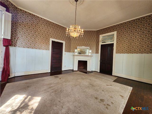 408 E Prairie Street, Cuero, TX 77954