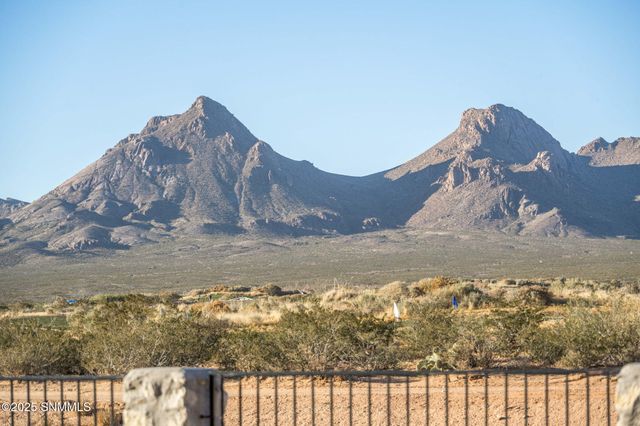 3761 Talon Avenue, Las Cruces, NM 88012