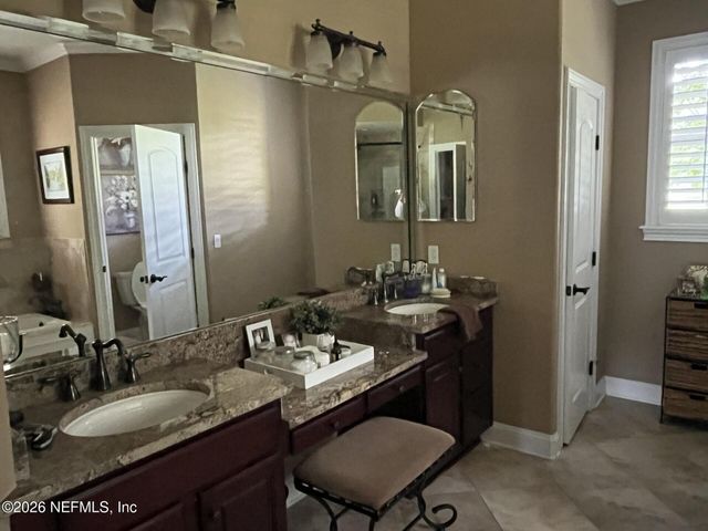 14736 CAPE Drive E, Jacksonville, FL 32226