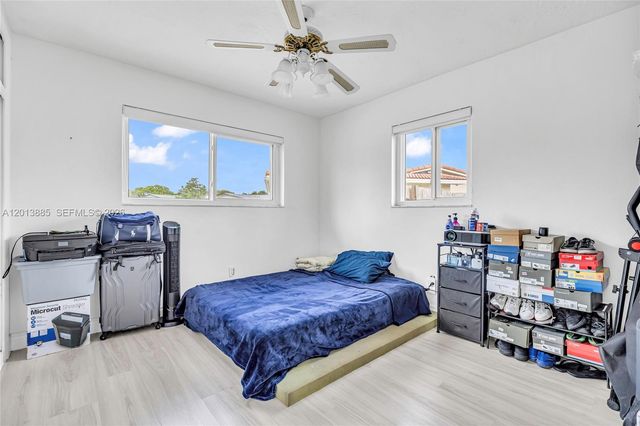 1600 NW 120th Ave, Pembroke Pines, FL 33026