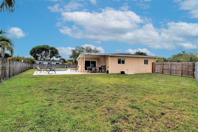 1600 NW 120th Ave, Pembroke Pines, FL 33026