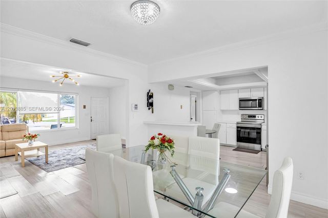 1600 NW 120th Ave, Pembroke Pines, FL 33026