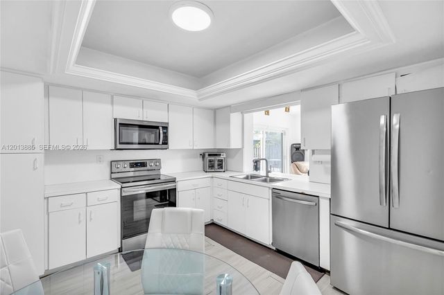 1600 NW 120th Ave, Pembroke Pines, FL 33026