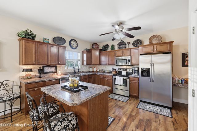1005 Running Brook Dr, Lawrenceburg, KY 40342