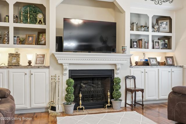 1005 Running Brook Dr, Lawrenceburg, KY 40342