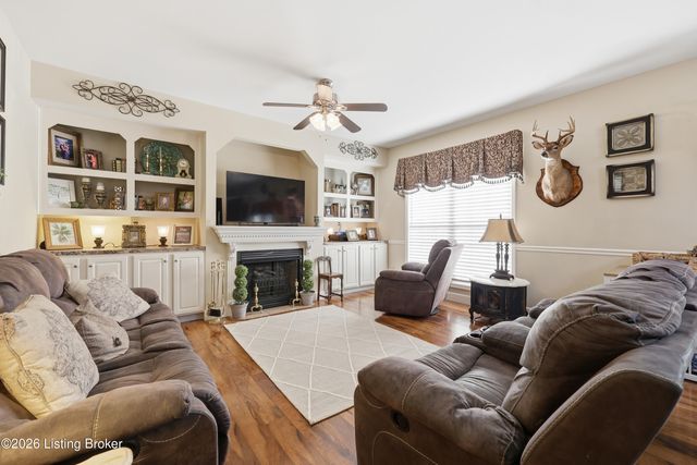 1005 Running Brook Dr, Lawrenceburg, KY 40342