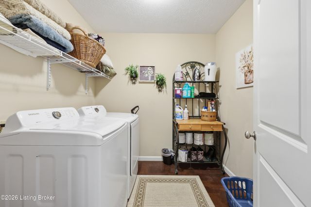 1005 Running Brook Dr, Lawrenceburg, KY 40342