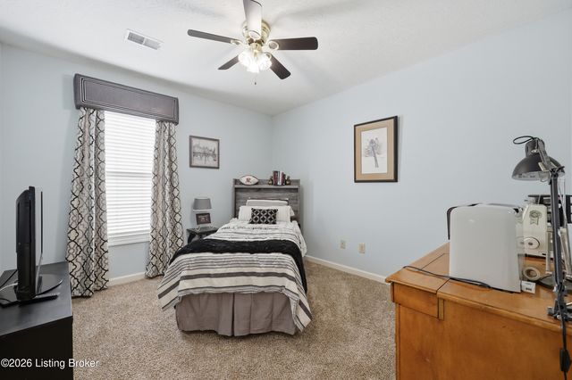1005 Running Brook Dr, Lawrenceburg, KY 40342
