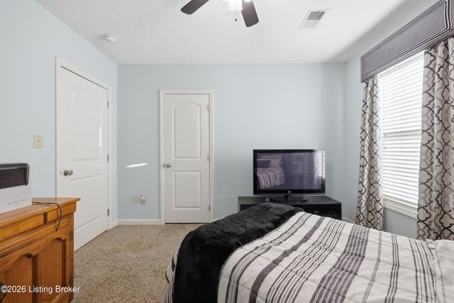 1005 Running Brook Dr, Lawrenceburg, KY 40342