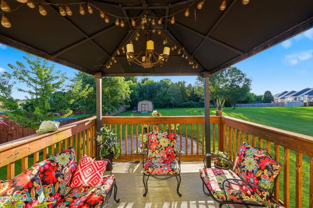 1005 Running Brook Dr, Lawrenceburg, KY 40342