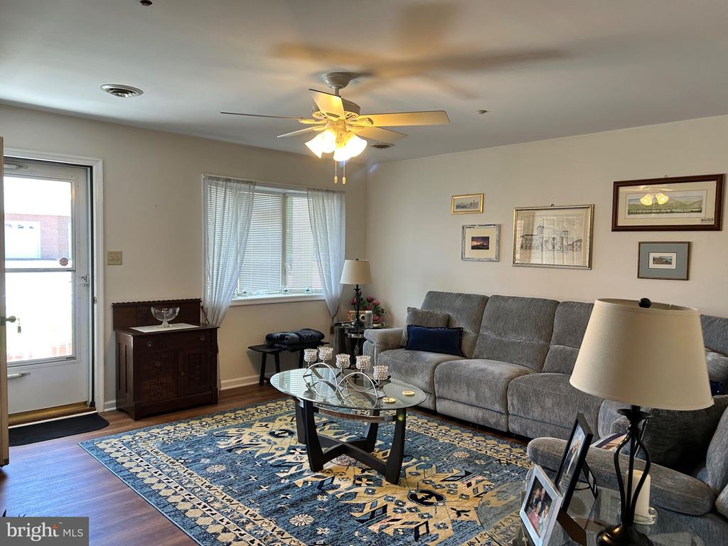 Image 2 of property listing at 120 SOUTHERN OAK DR #133, Hagerstown, MD 21740