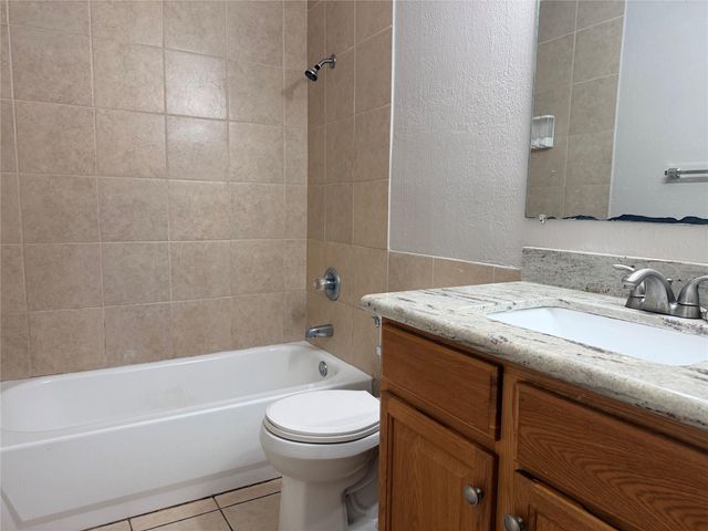 2102 5th Avenue N 3, Texas City, TX 77590