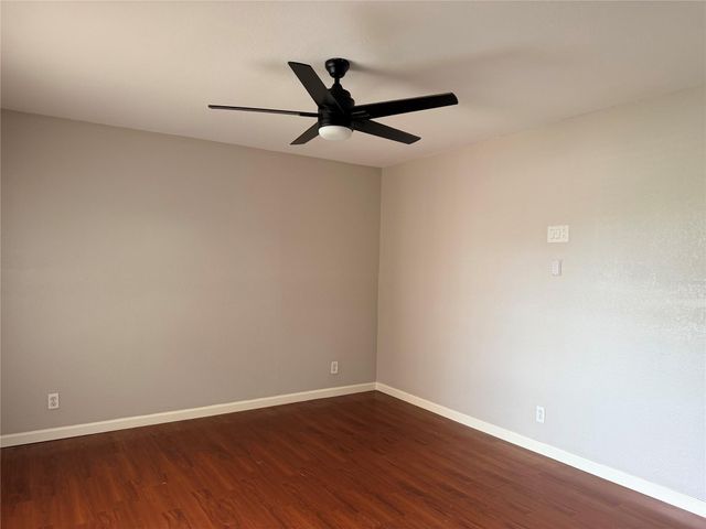 2102 5th Avenue N 3, Texas City, TX 77590