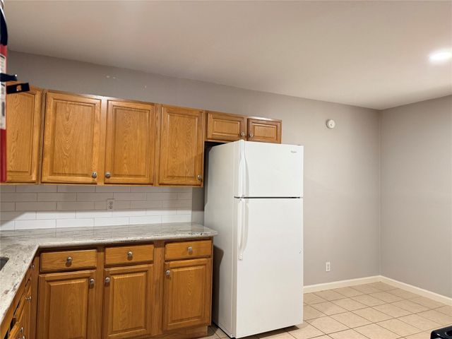 2102 5th Avenue N 3, Texas City, TX 77590