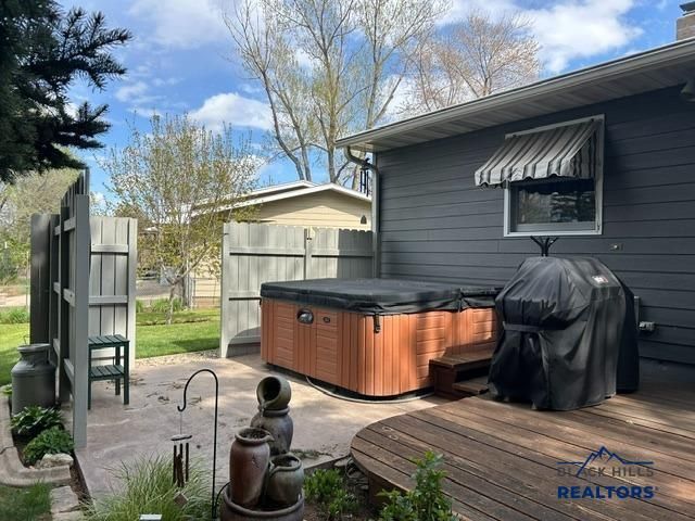 3936 JACKSON BLVD, Rapid City, SD 57702