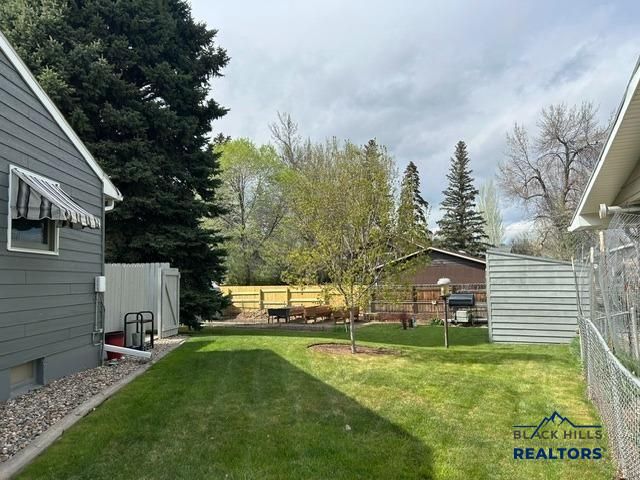 3936 JACKSON BLVD, Rapid City, SD 57702